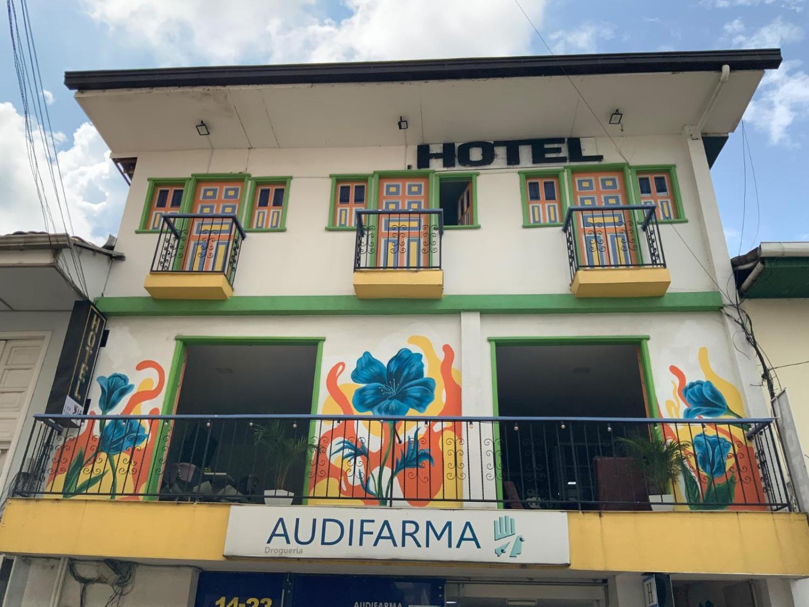 Hotel Las Flores Santa Rosa de Cabal Dış mekan fotoğraf